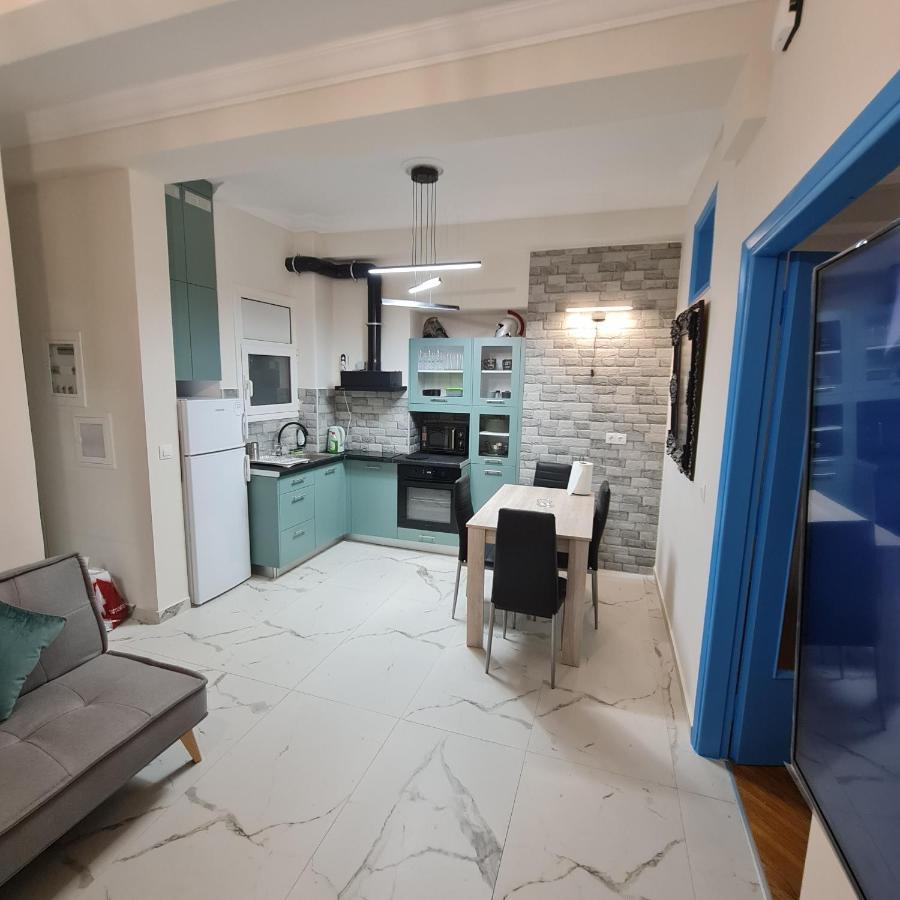 Full Apartment Near Kato Patissia Athens Luaran gambar