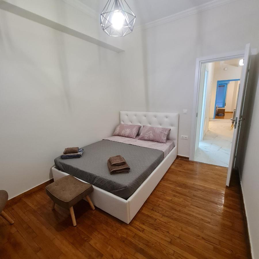 Full Apartment Near Kato Patissia Athens Luaran gambar
